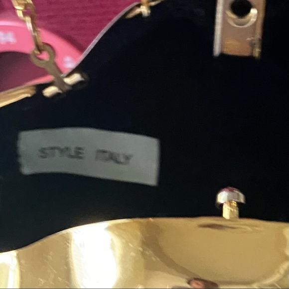 Vintage Style Paris women gold tone and white rhinestone metal case purse. Used. - Picture 6 of 16